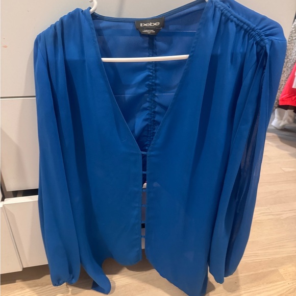 Bebe Open Slit Arm Blouse - Picture 3 of 3